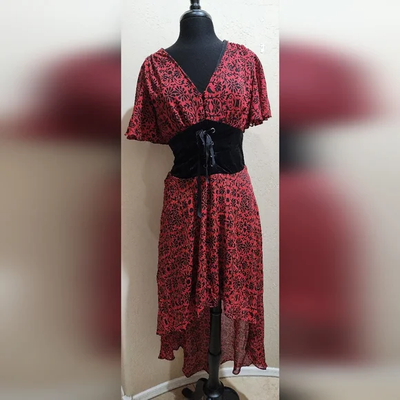 Disney | Dresses | Disney Snow White Seven Dwarfs Corset Red Black High Low Dress L Nwot | Poshmark Disney | Dresses | Disney Snow White Seven Dwarfs Corset Red Black High Low Dress L Nwot | Poshmark